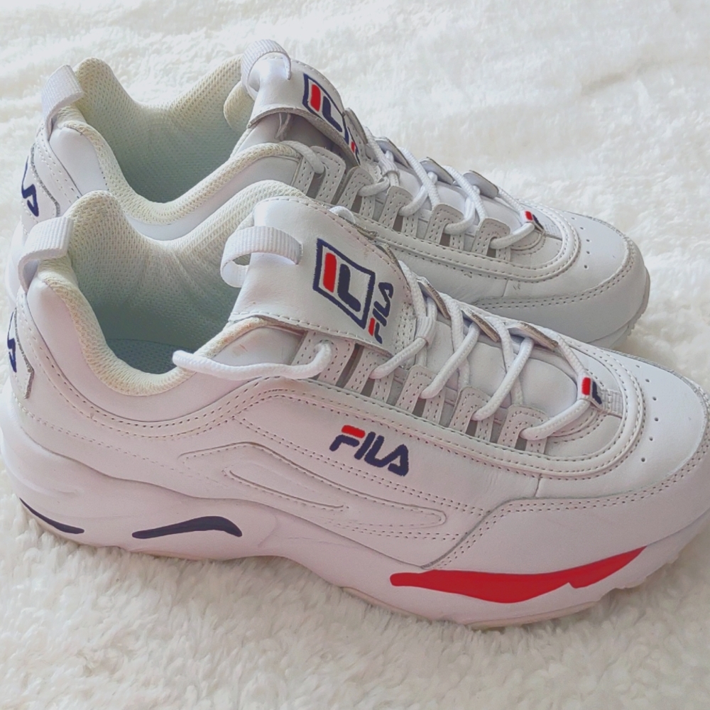 PRICE DROP Fila White Sneakers